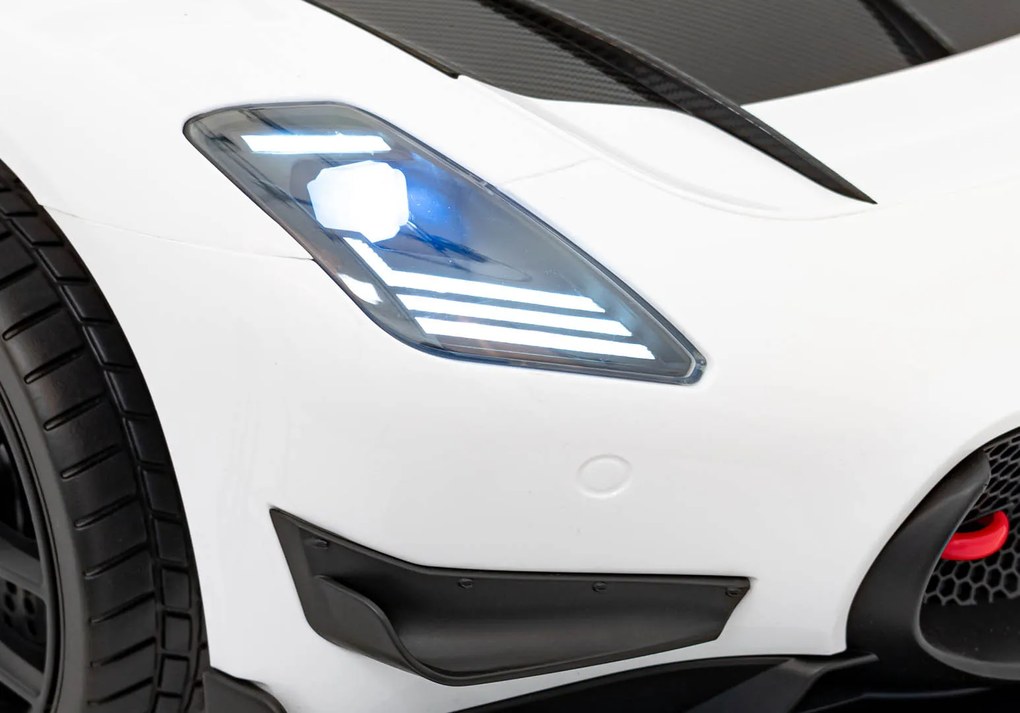 Ramiz Maserati MC20 GT2 Biele vozidlo