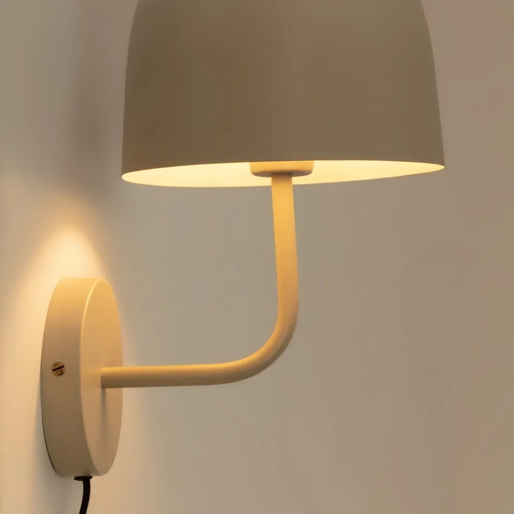 Béžová nástenná lampa Kave Home Alish