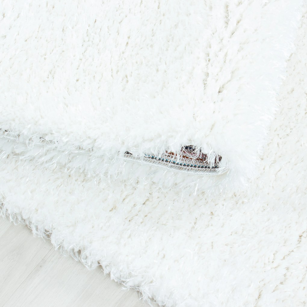 Ayyildiz Kusový koberec BRILLIANT 4200, Okrúhly, Snehová Biela Rozmer koberca: 200 cm KRUH