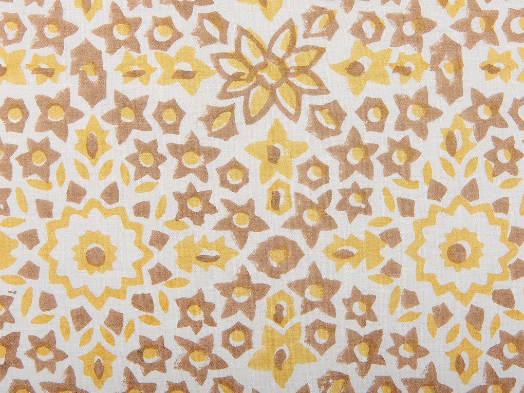 Bavlnený vankúš s kvetinovým vzorom 45 x 45 cm žltá LYCROIS Beliani