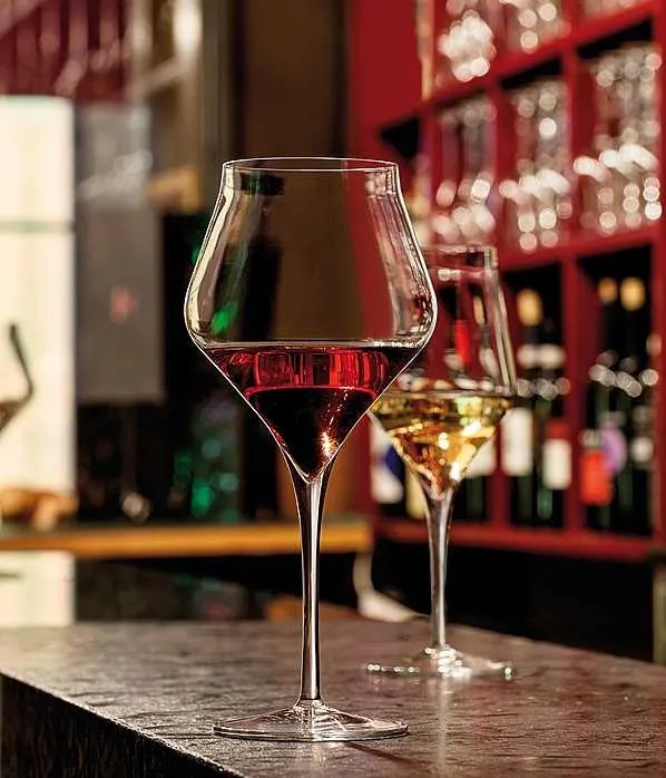 Luigi Bormioli Poháre na víno SUPREMO Burgundy 650 ml Balenie: 2 ks v balení