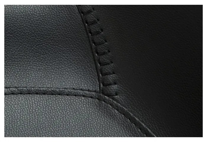 Čierna jedálenská stolička z imitácie kože DAN–FORM Denmark Hype