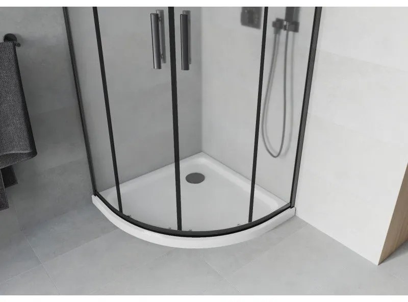 Mexen Rio, štvrťkruhový sprchovací kút s posuvnými dverami 80(dvere) x 80(dvere) x 190 cm, 6mm sklo námraza, čierny profil + biela sprchová vanička SLIM, 863-080-080-70-30-4110B