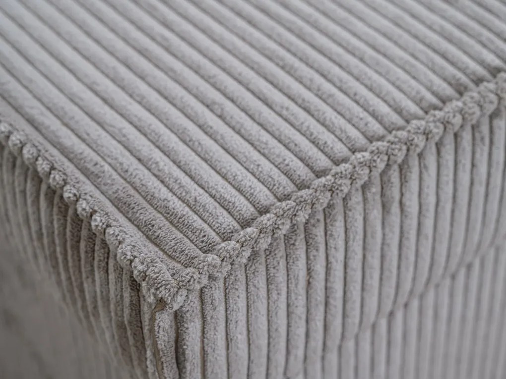 Svetlobéžový taburet SMART COSARO s úložným priestorom 65x65 cm