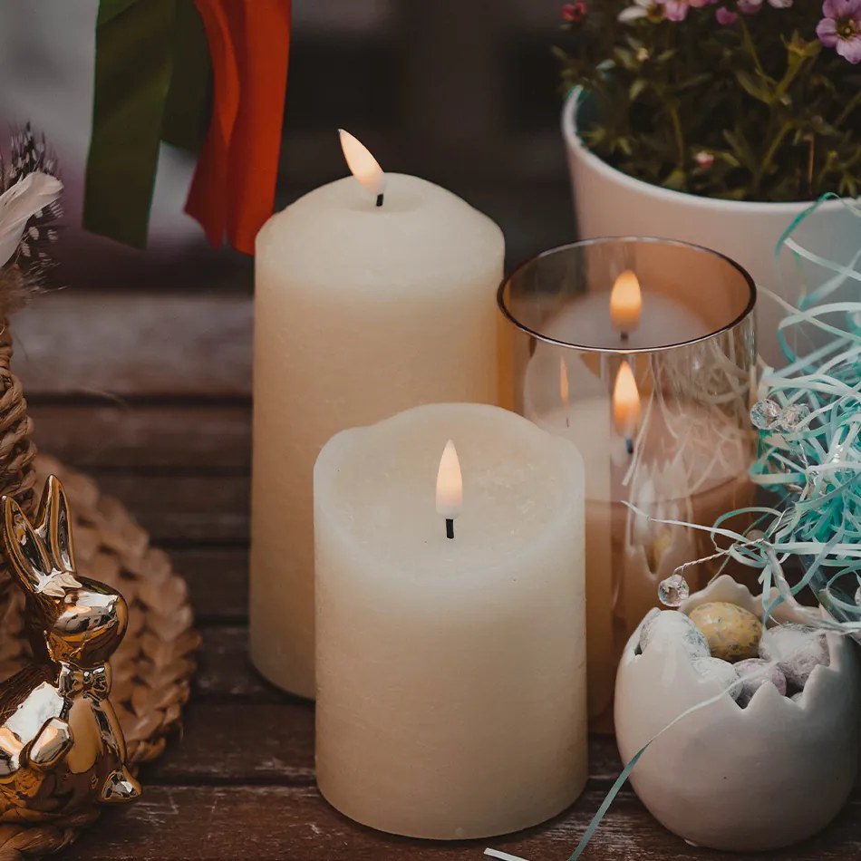 DECOLED LED svíčka, vosková, 8 x 15 cm, mandlová
