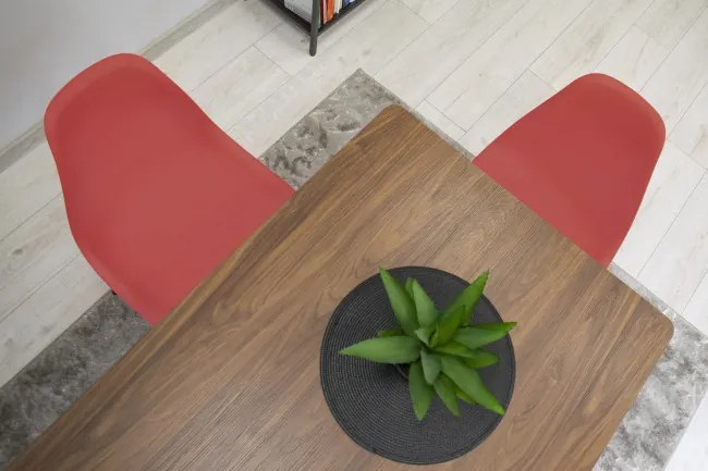 Set jedálenských stoličiek OSAKA cynober (čierne nohy) 4ks