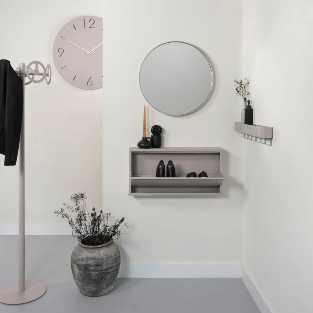 Taupe kovový nástenný vešiak s poličkou 72 cm Dax Play – Spinder Design