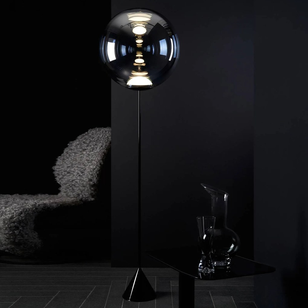 Tom Dixon Globe Cone stojaca LED lampa, chróm