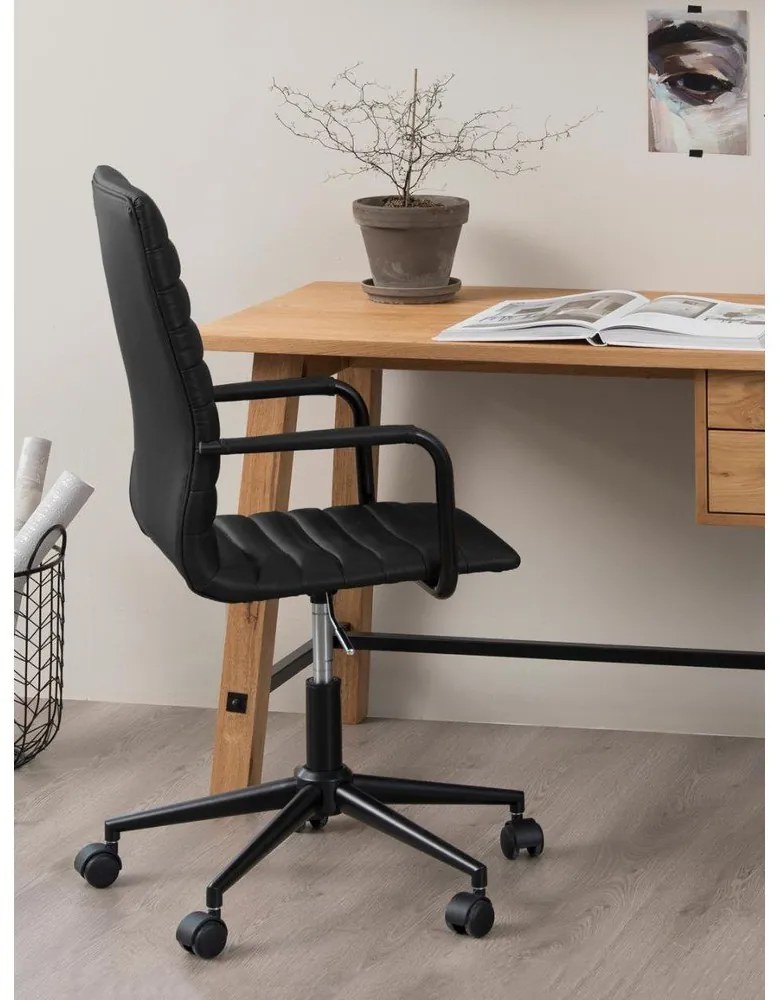 Čierna kancelárska stolička na kolieskach Actona Wislow