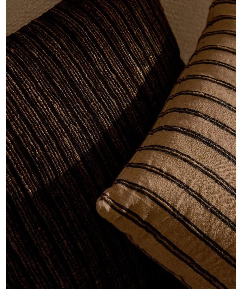 Hodvábna obliečka na vankúš 45x45 cm Anir – Kave Home