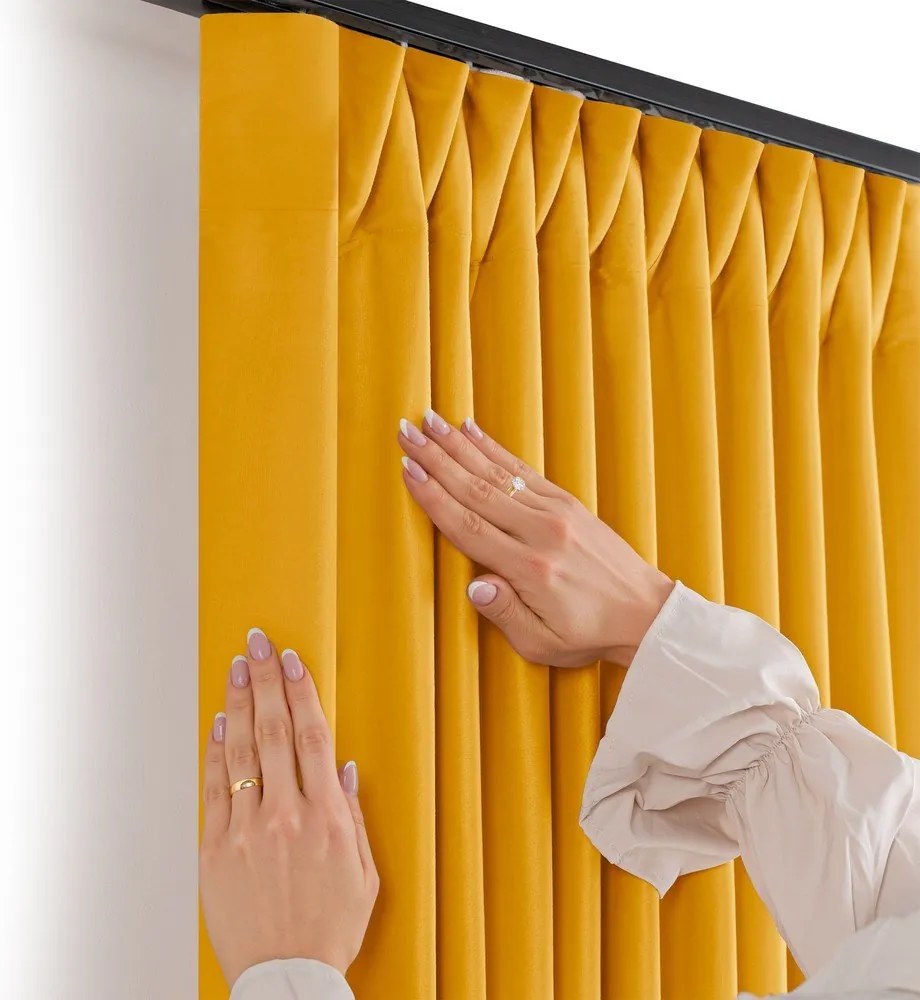 Zamatový dimout záves v horčicovej farbe 265x300 cm Velto – Filumi