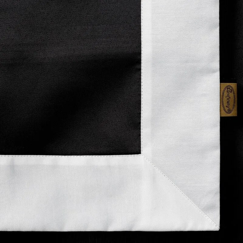 Dekorstudio Exkluzívne posteľné obliečky LAURA - čierne Rozmer posteľných obliečok: Šírka x Dĺžka: 220x200cm + 2 ks 70x80 cm