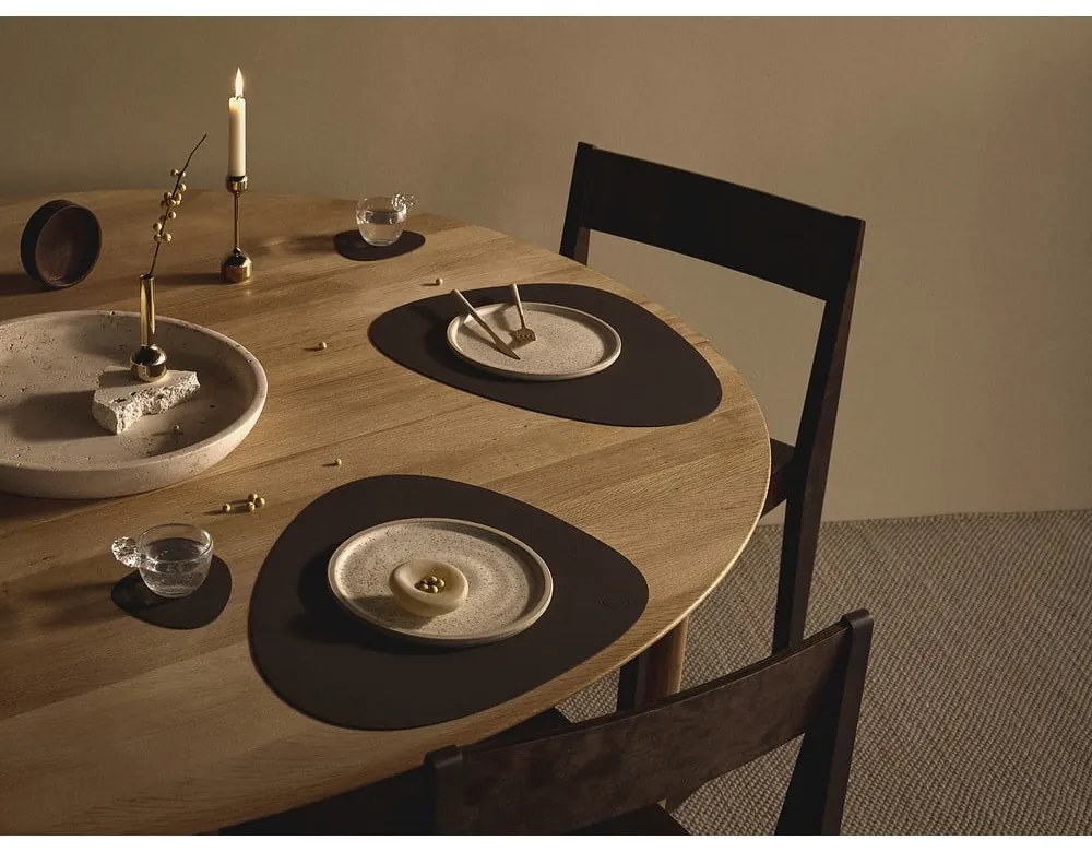 Prestieranie z eko kože 37x44 cm Curve L Nupo – LIND DNA