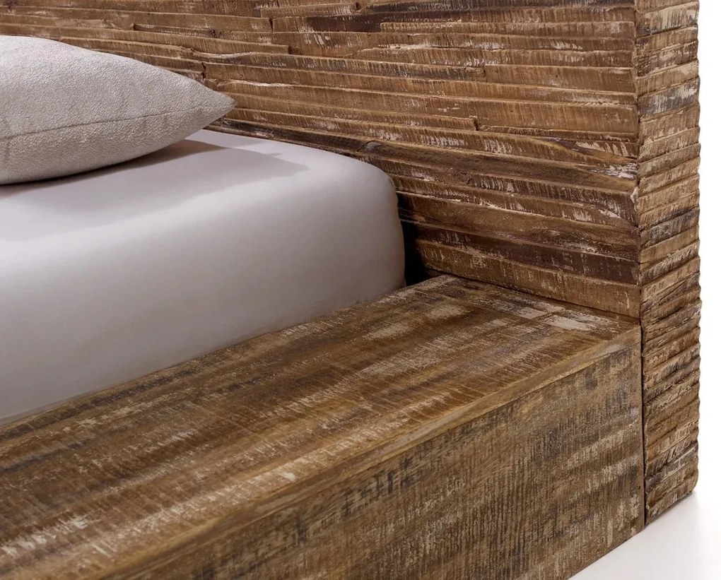 furniture-nabytek.cz - Masivní postel z mangového dřeva, pruhovaná, lakovaná, hnědá