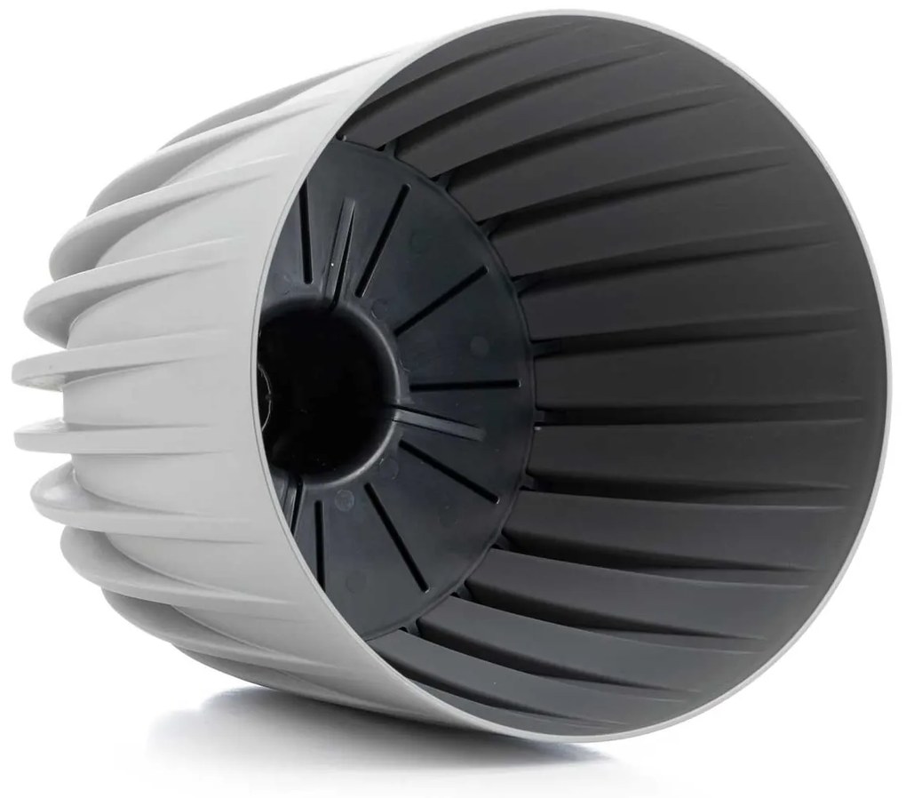 PLASTOVÝ KVETINÁČ STRIPPED 19X22,5 CM SIVÁ