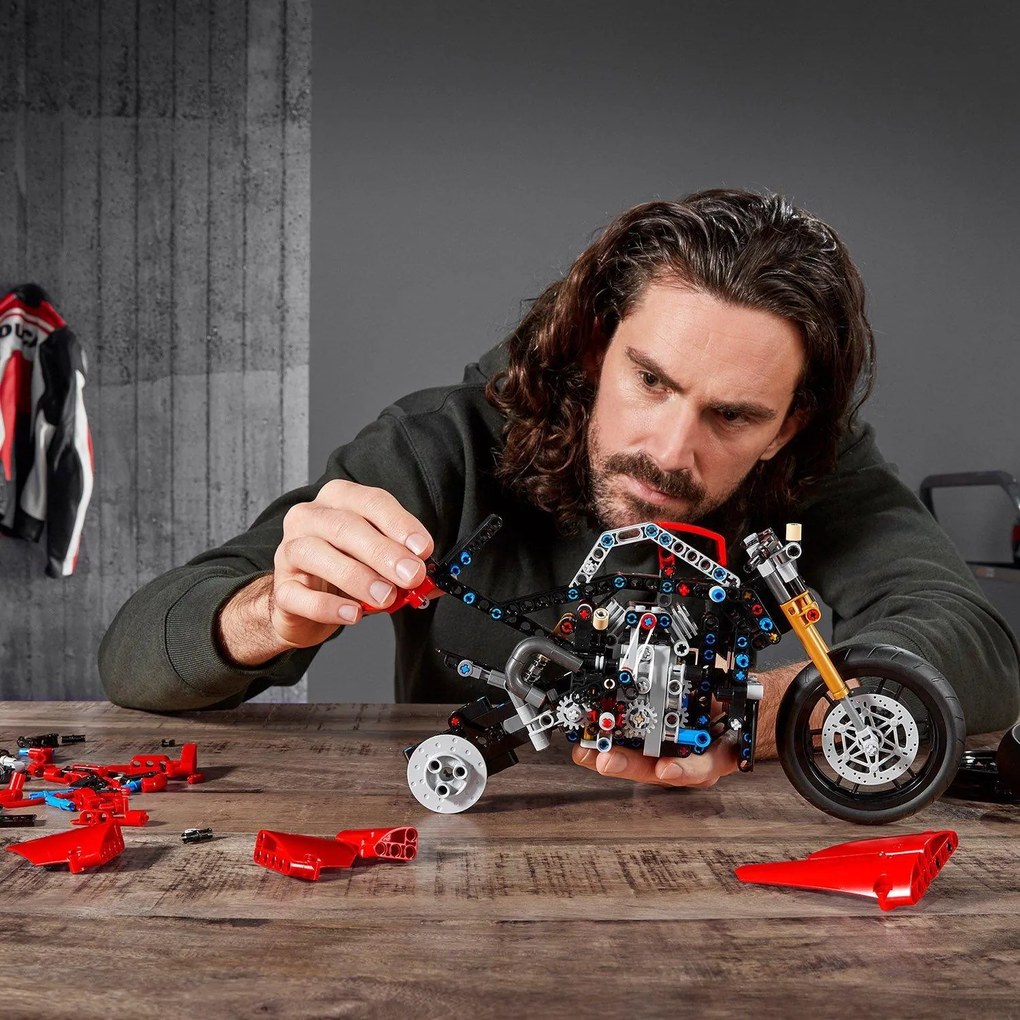 LEGO Technic 42107 Ducati Panigale V4 R 2242107