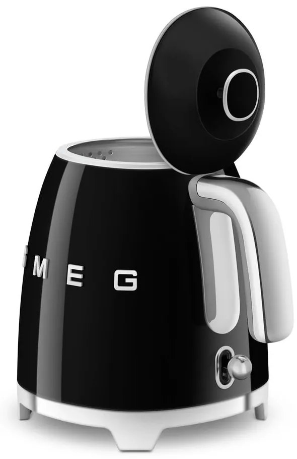 Čierna rýchlovarná kanvica z nehrdzavejúcej ocele 800 ml Retro Style – SMEG
