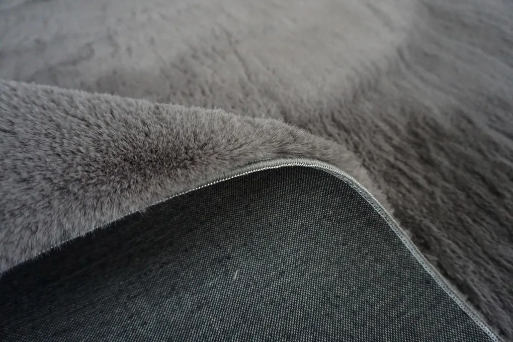 Koberec Cozy 1453 Dark Grey – sivý obdĺžnik so stredným vlasom Rozmer: 160x220 cm