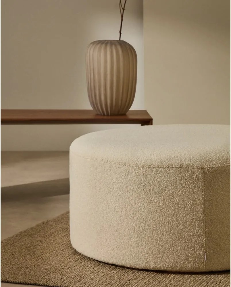 Krémový taburet z textílie buklé Kaeli – Kave Home