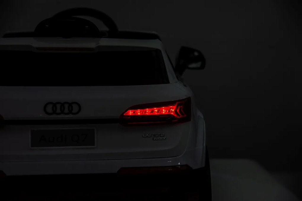 Elektrické auto Audi Q7 NEW LIFT RAMIZ PA.HL678 - biele