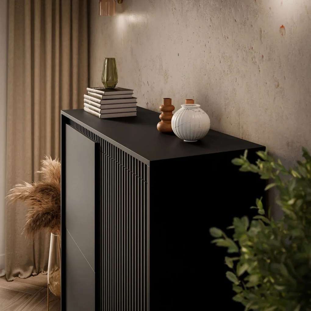 VYSOKÁ KOMODA RAYMOND 3D ČIERNA MATNÁ 103 cm