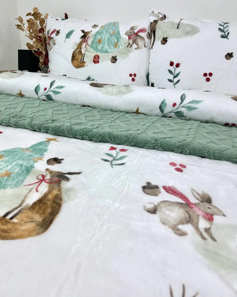 INTERMEDIC SK Posteľná obliečka Mikroplyš Vianoce v lese 140x200/70x90 cm – zapínanie na zips
