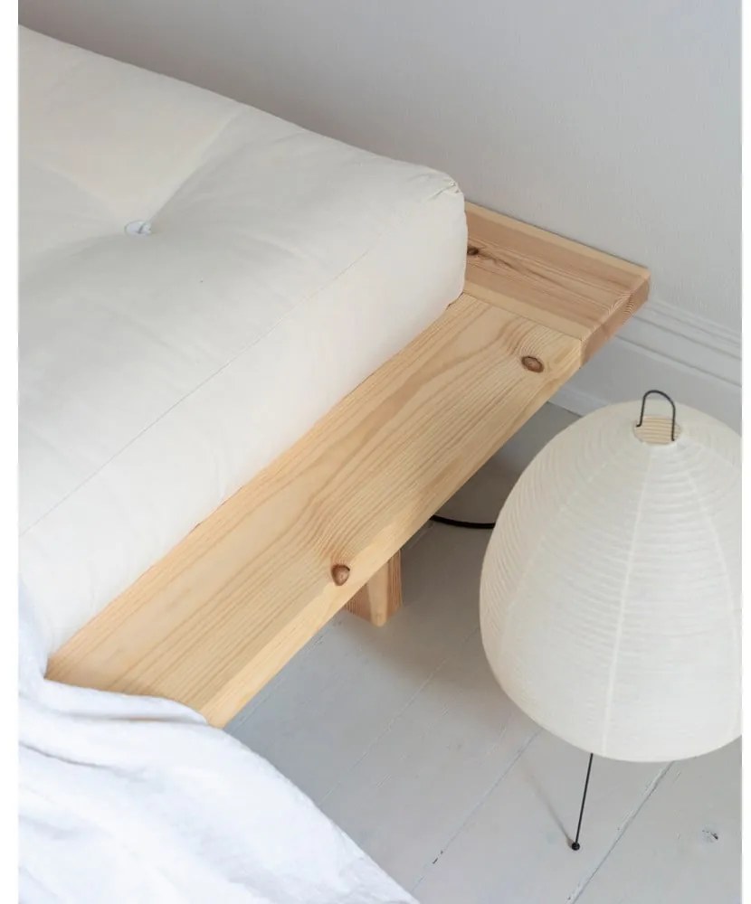 Dvojlôžková posteľ z borovicového dreva s roštom 180x200 cm Japan – Karup Design