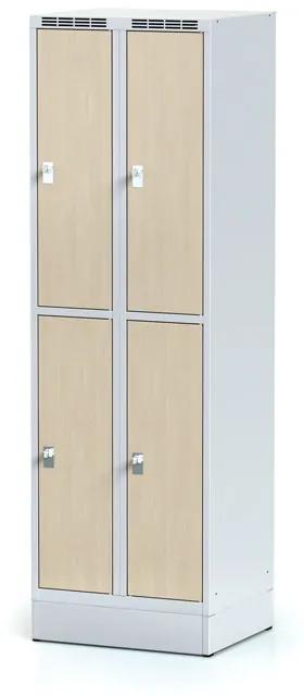 Alfa 3 Šatníková skrinka na sokli s úložnými boxami, 4 boxy 300 mm, laminované dvere wenge, cylindrický zámok