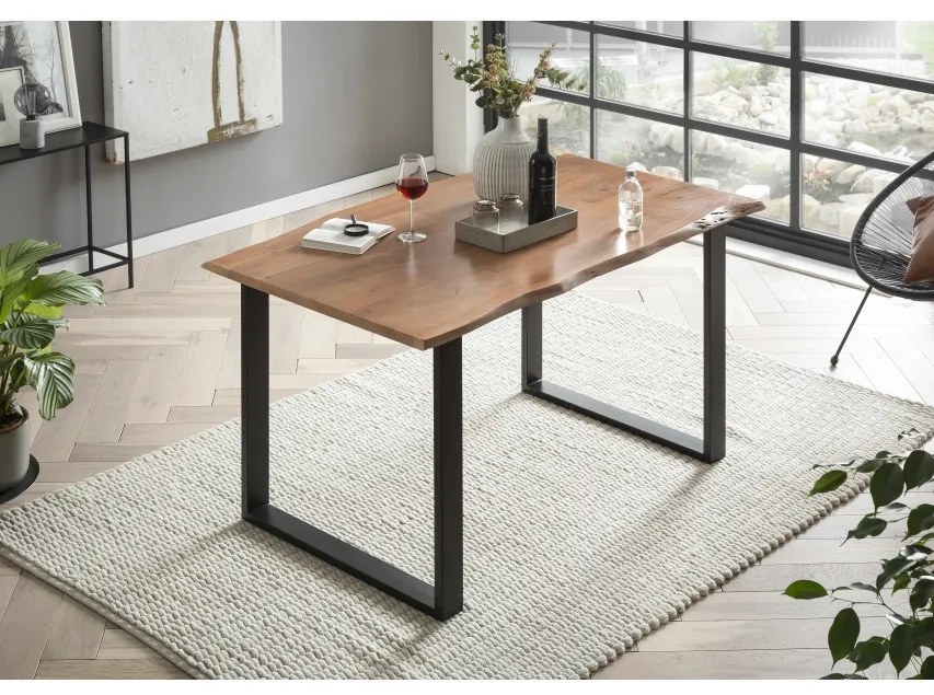 furniture-nabytek.cz - Jídelní stůl Willy z masivní akácie s černými kovovými nohami, lakovaný, přírodní – 120×80 cm