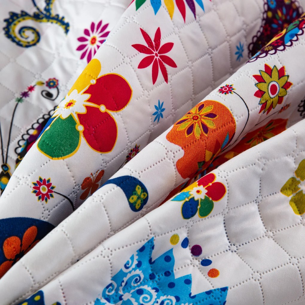 Prehoz na posteľ FAREBNÝ MOTÝĽ biely Rozmer: 220 x 240 cm