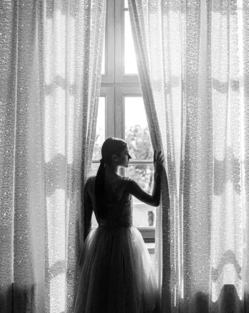 Umelecká fotografie Gorgeous bride, CoffeeAndMilk, (30 x 40 cm)