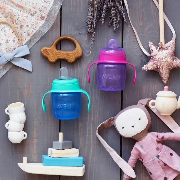 Philips AVENT Hrnček pre prvé dúšky Klasik 200 ml s držadlami dievča