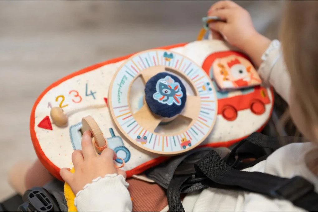 Lilliputiens - textilný panel s volantom - farmárske auto