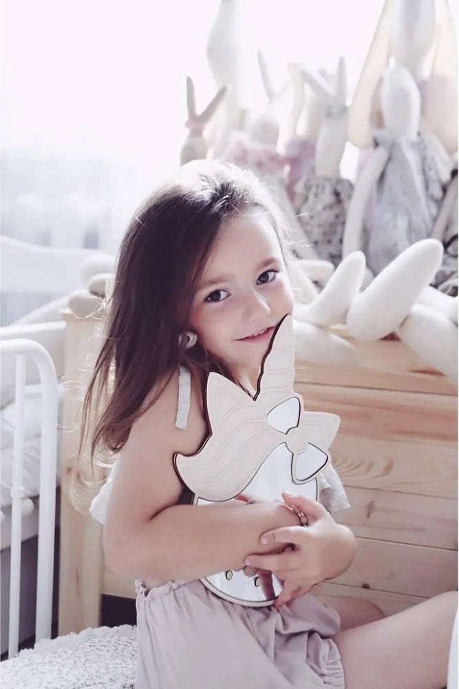 Zrkadlo Jednorožec do detskej izby – akrylové zrkadlo z dreva 30x19 cm