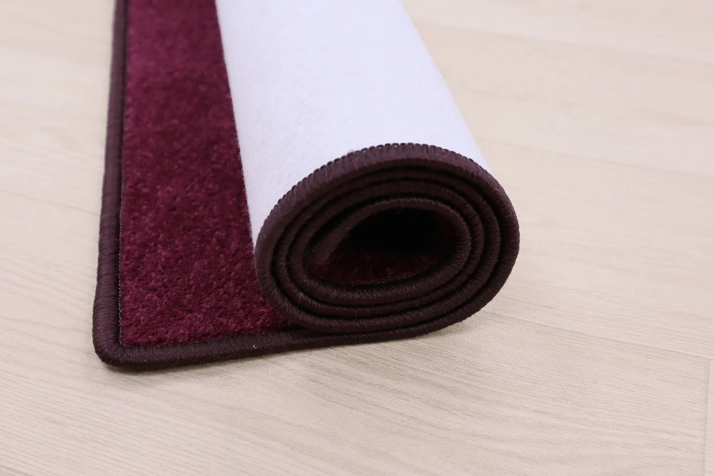 Vopi, Koberec behúň na mieru Eton fialový 48, šíre 80 cm, fialová, chodba / predsieň
