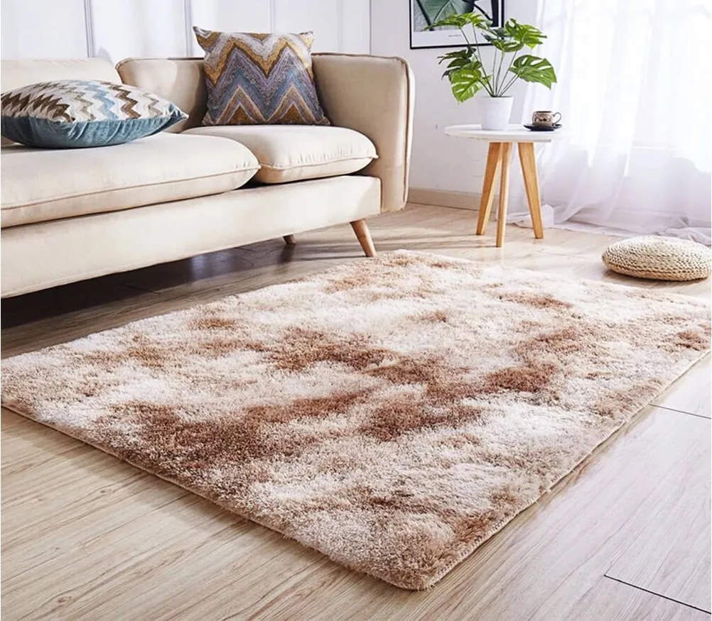 Béžový shaggy koberec s ombre efektom – obdĺžnikový dizajn Rozmer: 120x170 cm