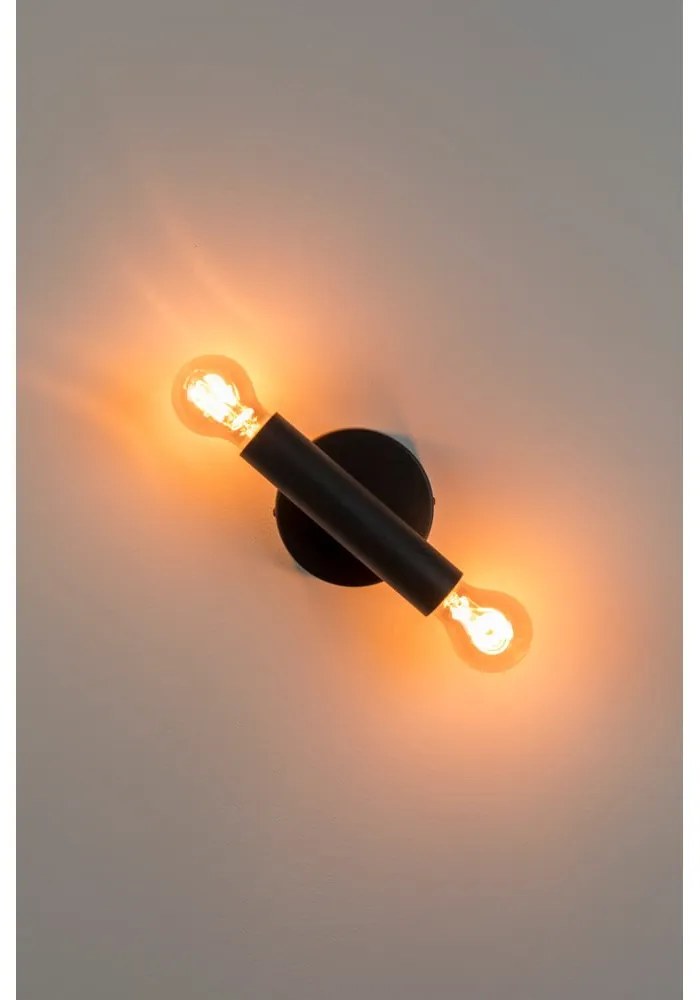 Čierne nástenné svietidlo Hawk - Zuiver