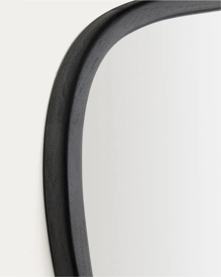 Nástenné zrkadlo s dreveným rámom 45,5x47 cm Alura – Kave Home