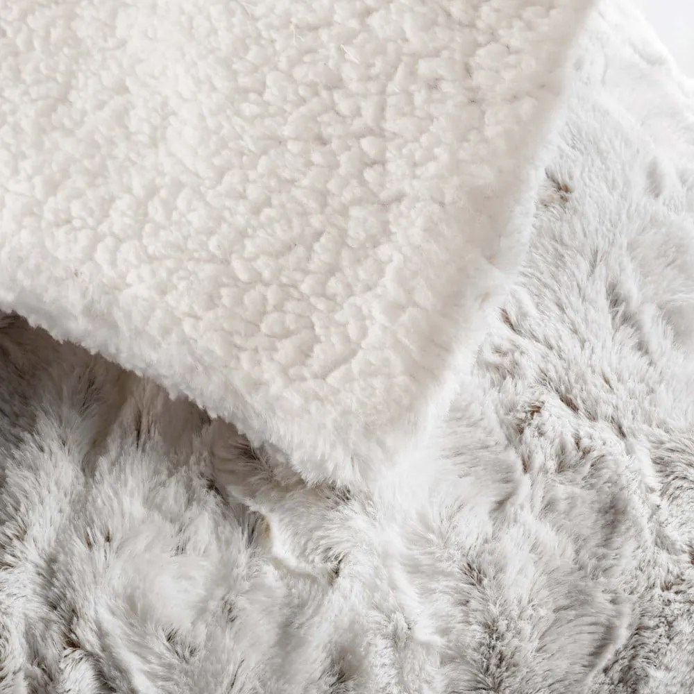 Sivobéžová deka z umelej kožušiny 220x240 cm Alaska – douceur d'intérieur