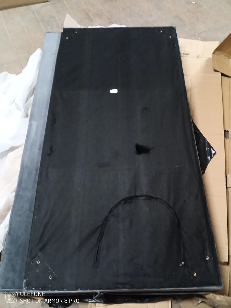 AKCIA Sivá rozkladacia pohovka MORITZ VELVET II. akosť