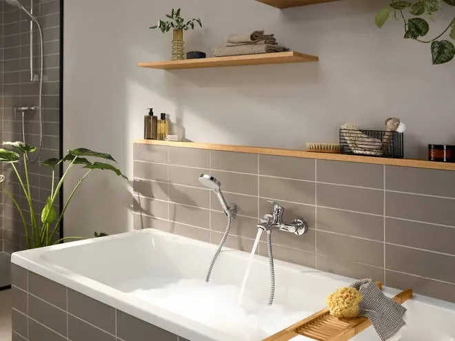 Hansgrohe Rebris E, nástenná vaňová batéria, chrómová, HAN-72450000