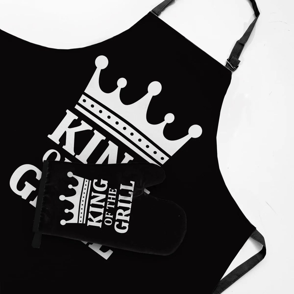 Domarex Kuchynská zástera KING OF THE GRILL 65 x 77 cm Kráľ grilu Čierna