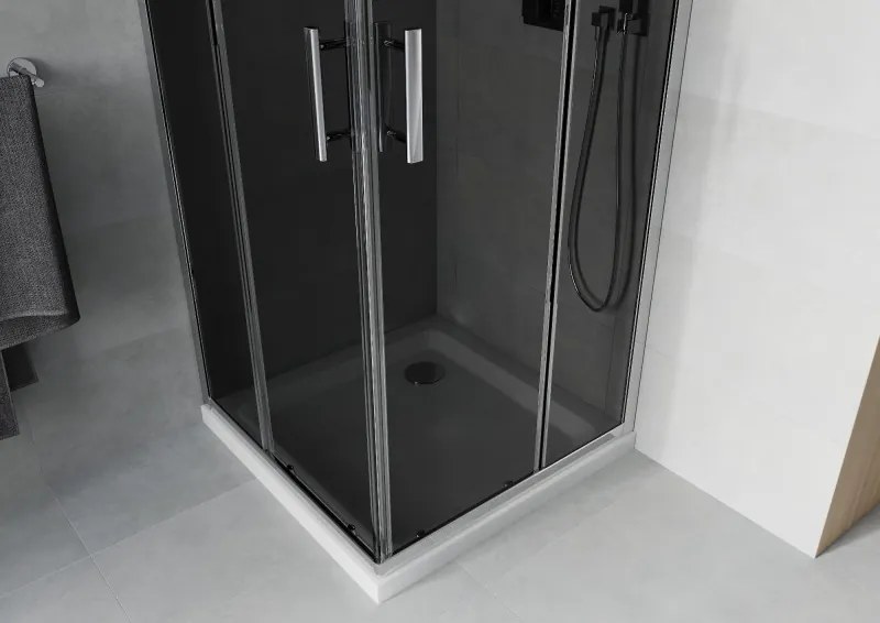 Mexen Rio, štvorcový sprchovací kút s posuvnými dverami 70(dvere) x 70(dvere) x 190 cm, 6mm šedé sklo, chrómový profil + biela sprchová vanička SLIM, 860-070-070-01-40-4010