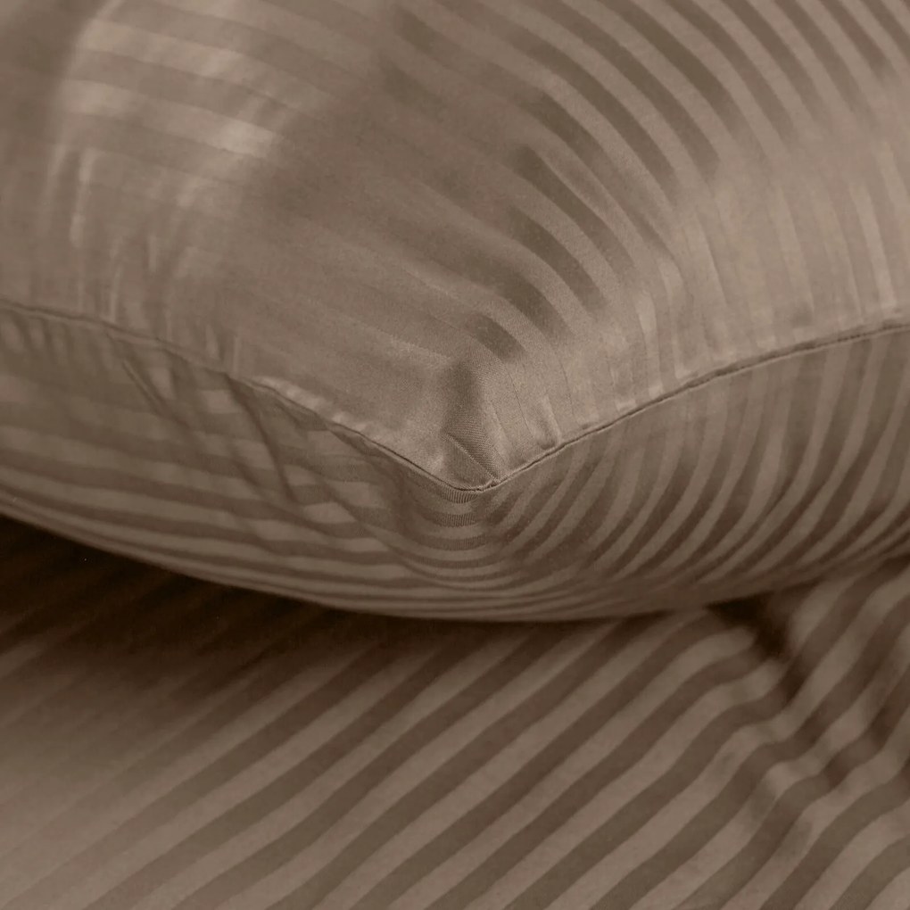 SATÉNOVÉ OBLIEČKY VERA 140X200 CM, 1 KS 70X80 CM HNEDÉ