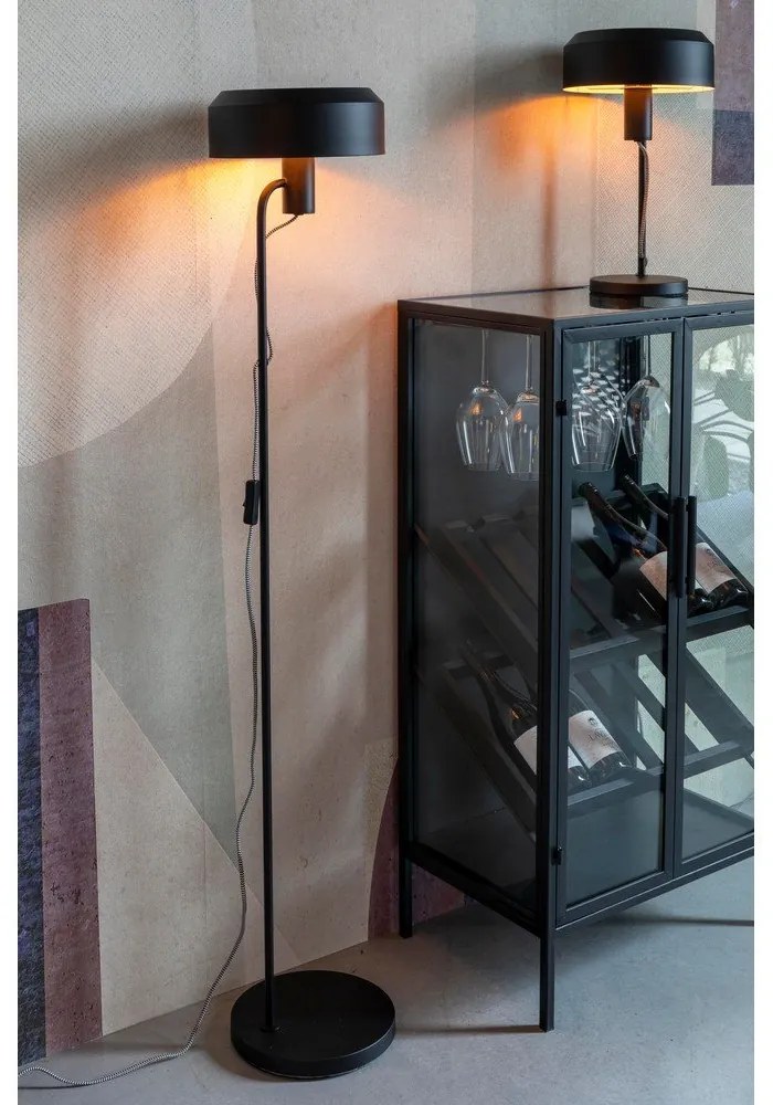 Čierna stojacia lampa s kovovým tienidlom (výška 135 cm) Landon – White Label