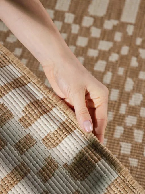 Koberec Ted Baker Haringey Barkham naturálny / biely