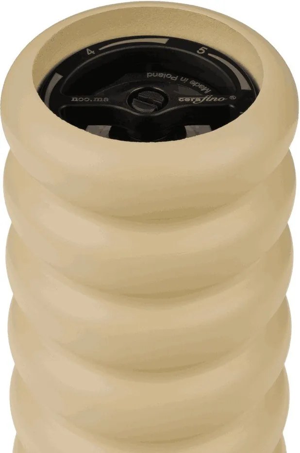 Soľnička a korenička Suli – noo.ma