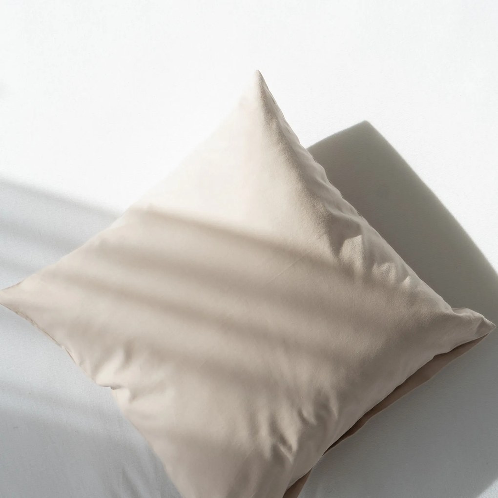 Goldea bavlnená obliečka na vankúš - latte 70 x 90 cm