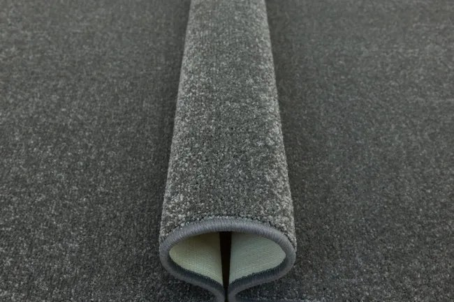 Metrážný koberec Carousel 275 NSF sivý