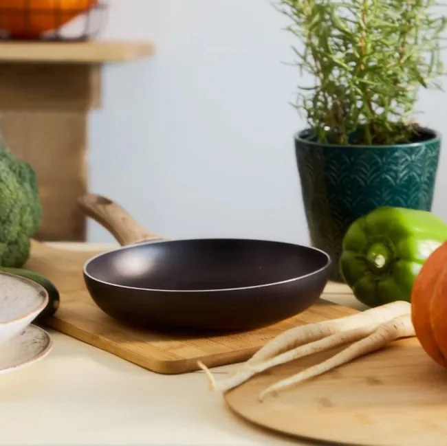 Panvica ALBERO čierna SS22 820484